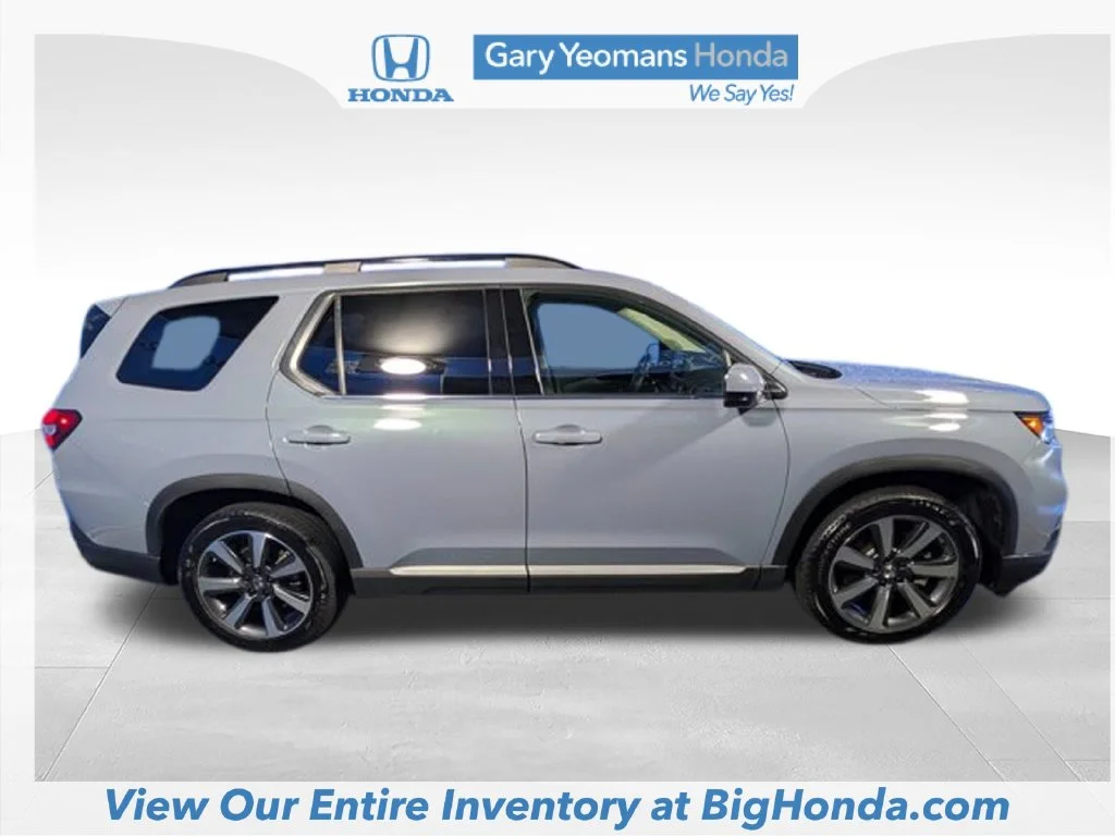Certified Used 2025 Gray Honda Touring image 6