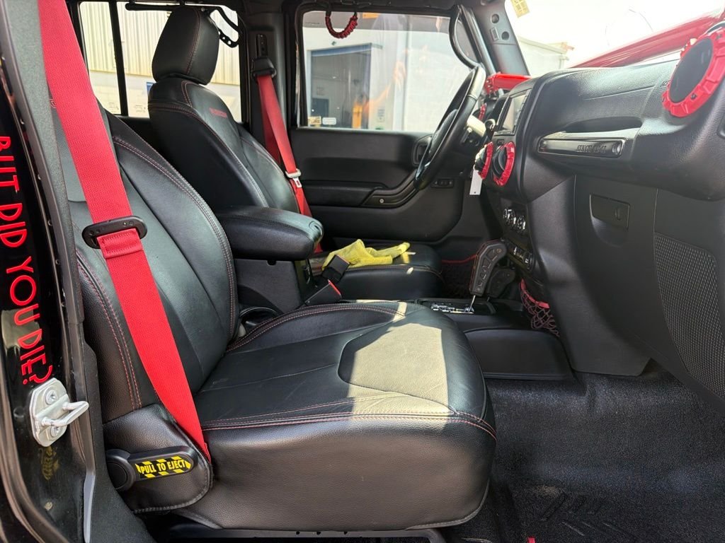 Used 2018 Black Jeep Unlimited Rubicon image 39