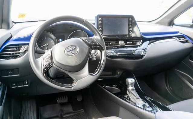 Used 2022 Red Toyota XLE image 35