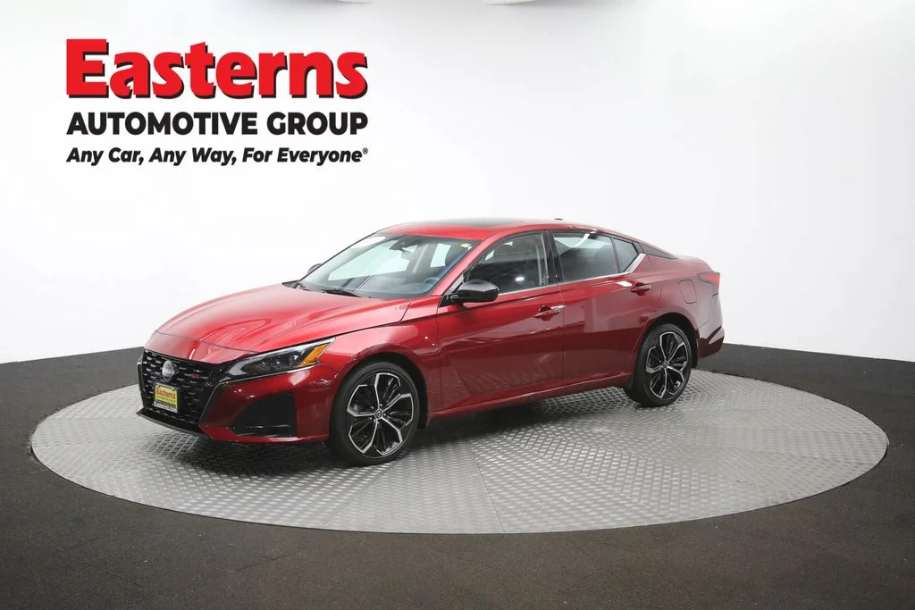 Used 2023 Red Nissan 2.5 SR image 57