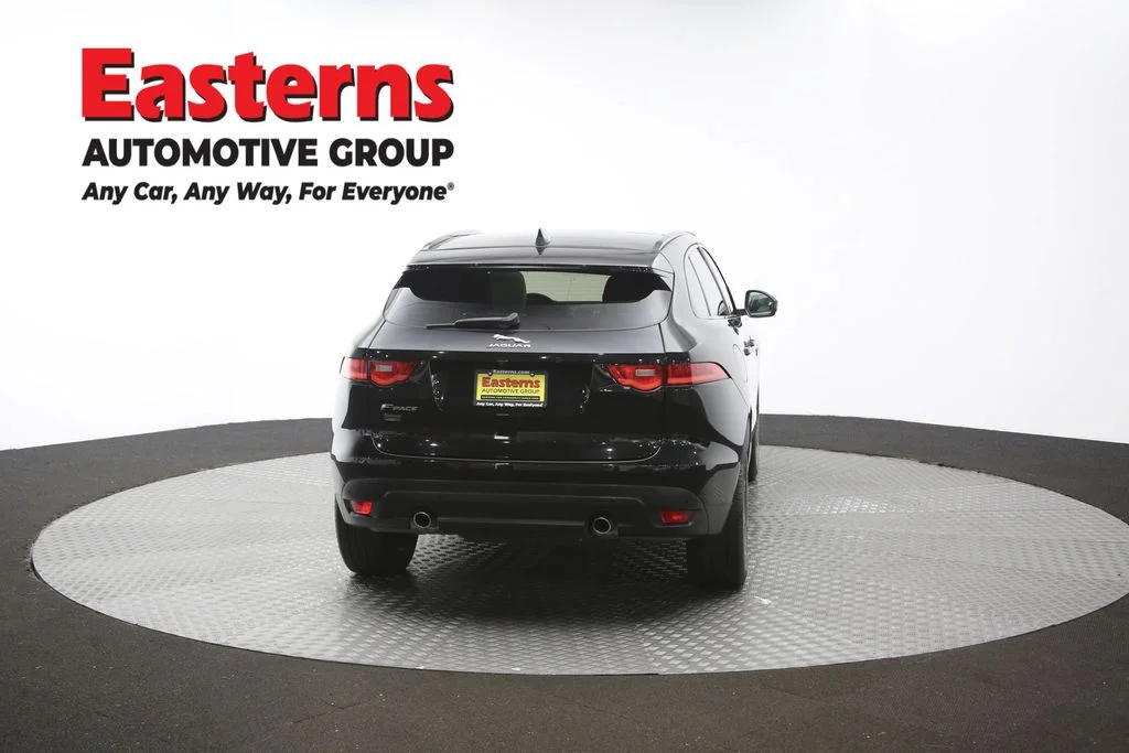 Used 2020 Black Jaguar 25t Prestige image 42