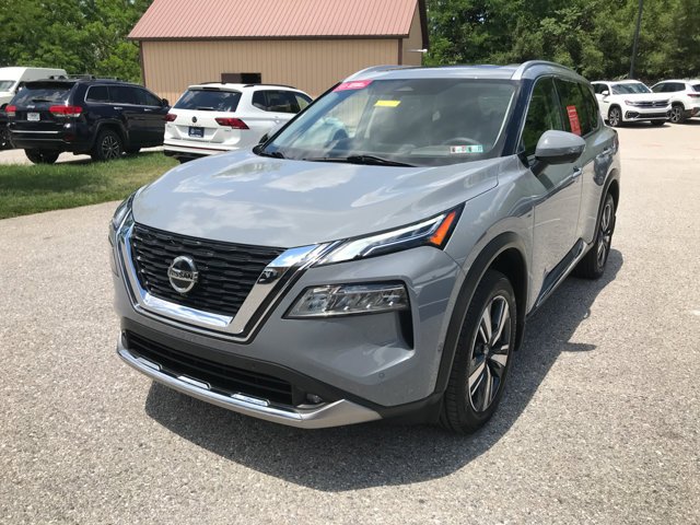 Certified Used 2021 Boulder Gray Pearl Nissan Platinum image 3