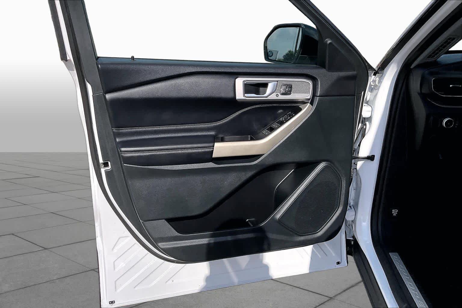 Used 2021 Oxford White Ford Limited image 19