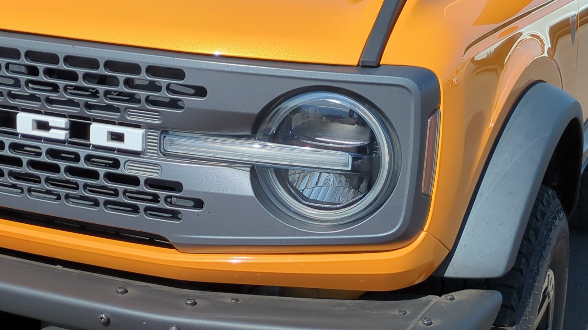 Used 2021 Orange Metallic Ford Badlands image 10