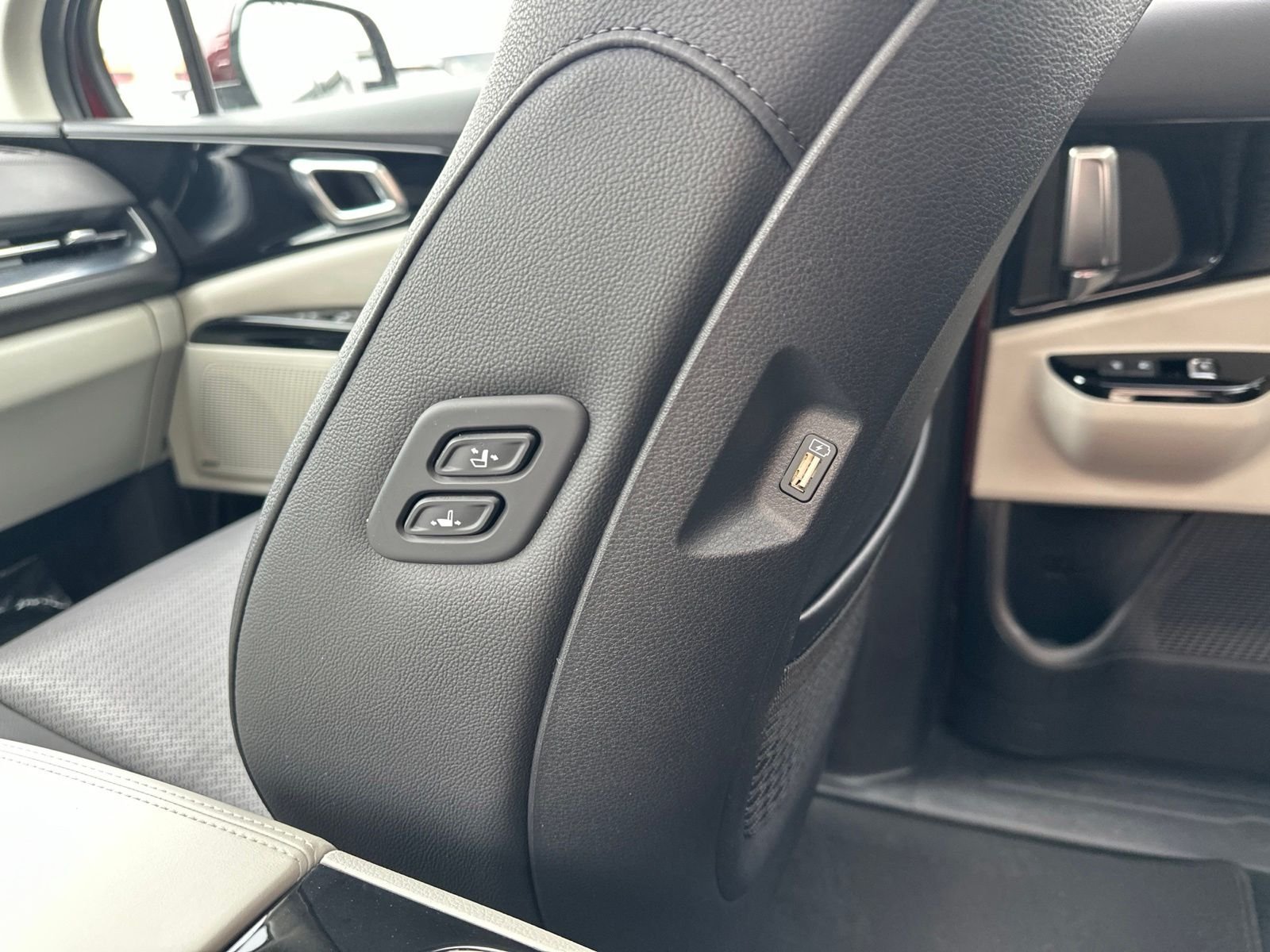 Used 2024 Red Kia SX Prestige image 25