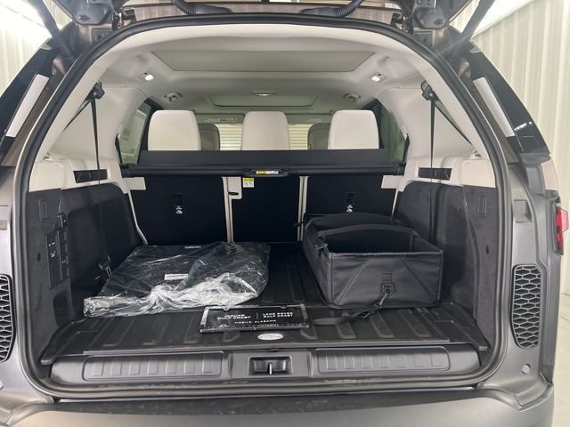 2026 Land Rover Discovery S - Photo 30