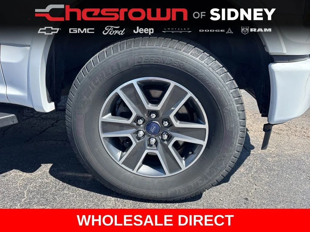 Used 2017 White Ford Lariat image 12