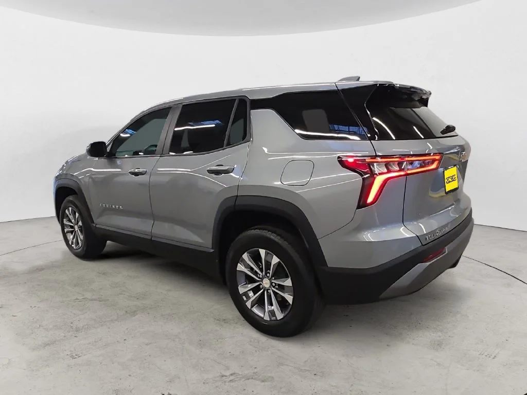 2026 Chevrolet Equinox LT - Photo 11