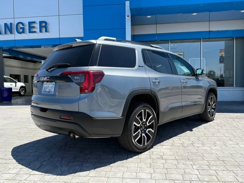 Used 2021 SATIN STEEL METALLIC GMC SLE image 11