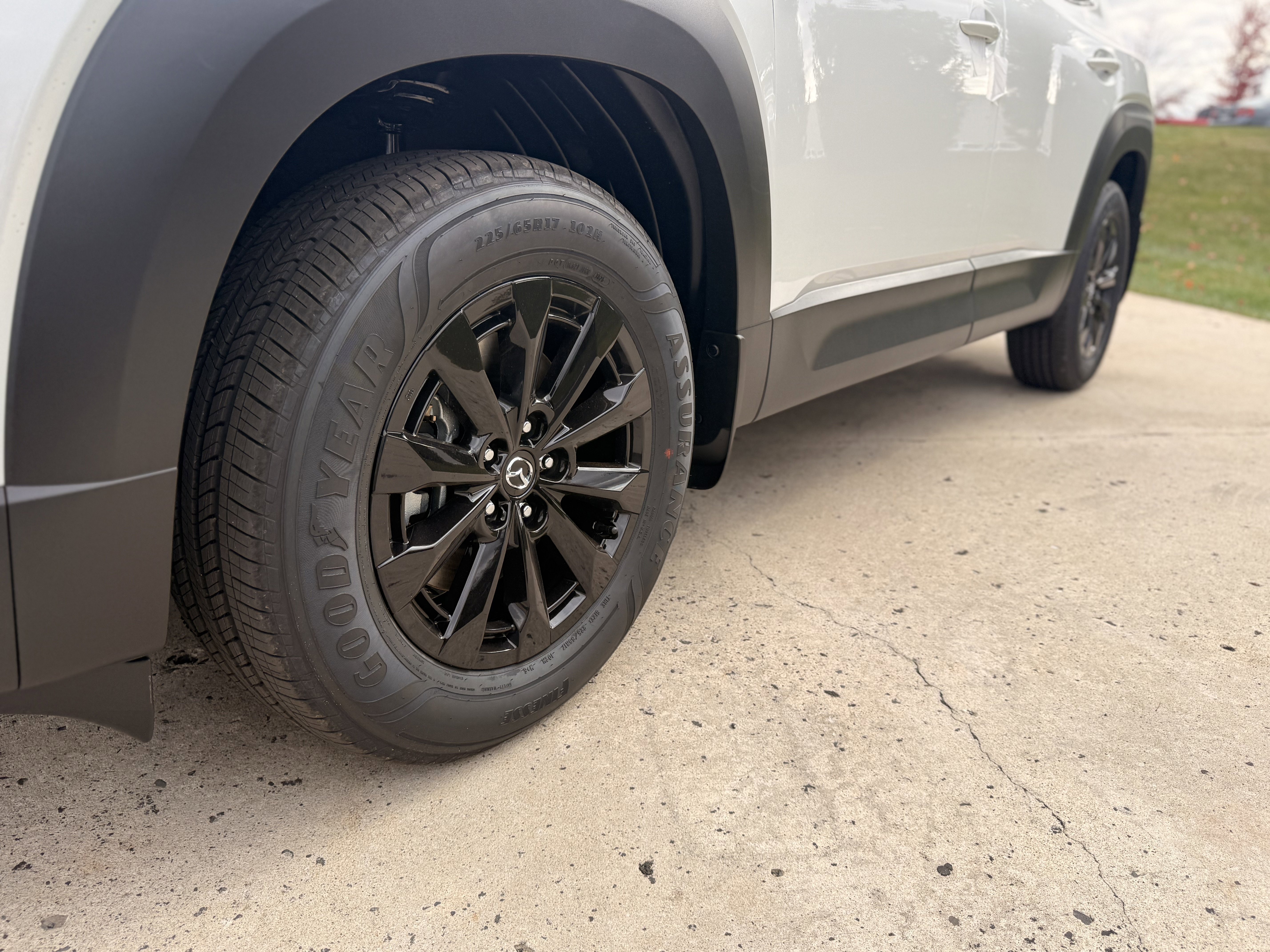New 2026 Wind Chill Pearl Mazda Premium AWD image 20