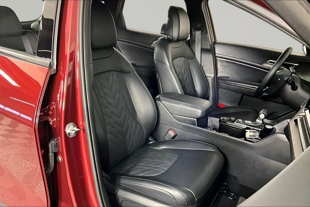Used 2024 Red Kia X-Line image 28