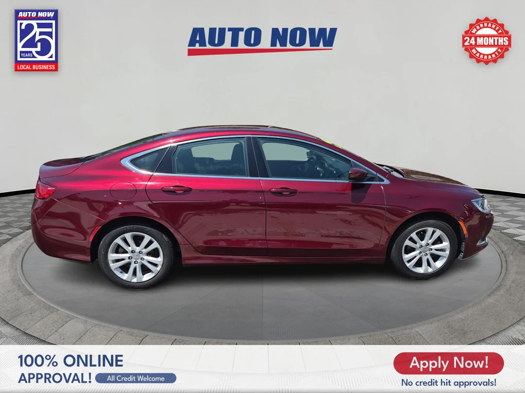 Used 2015 Velvet Red Pearlcoat Chrysler Limited image 7