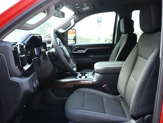 2026 Chevrolet Silverado 2500 HD LT - Photo 9