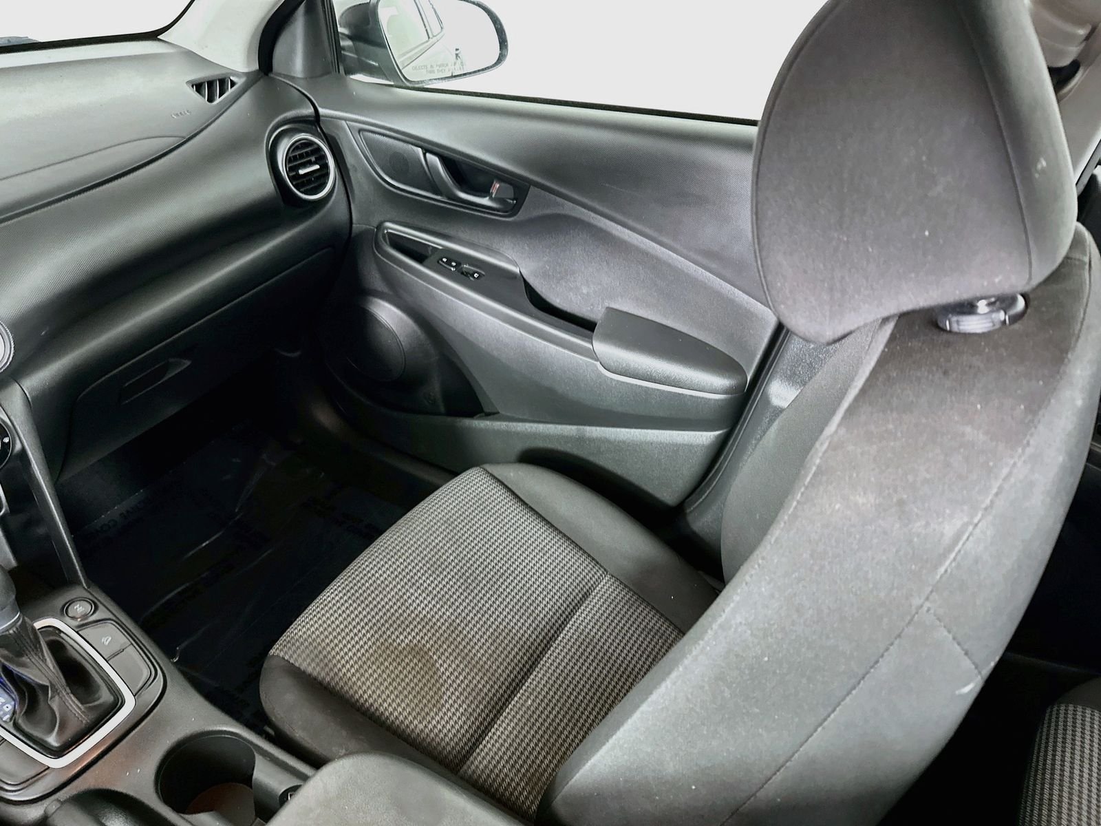 Used 2019 Ultra Black Pearl Hyundai SE image 22