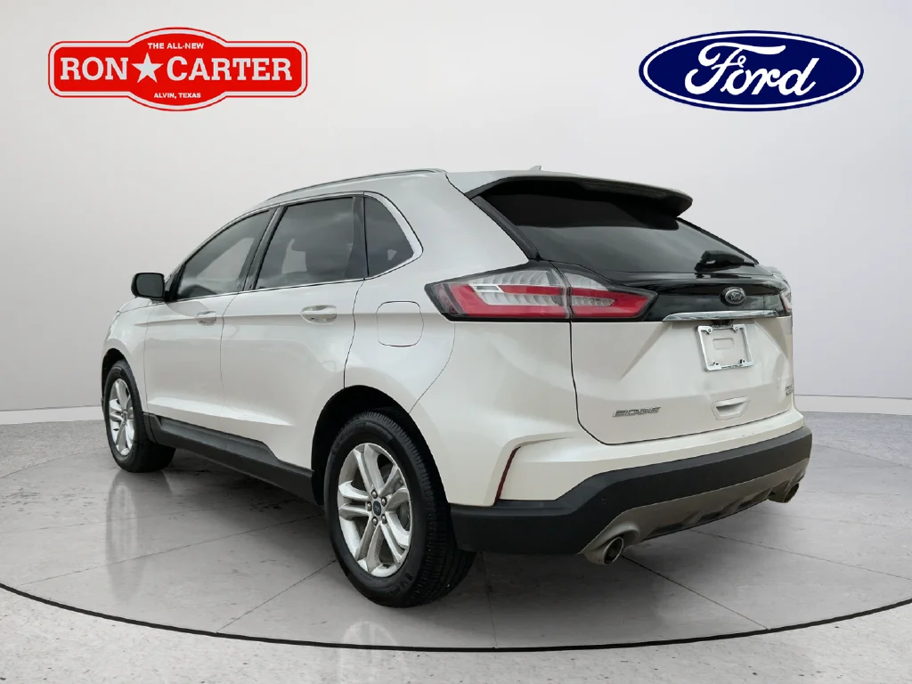 Used 2019 White Ford SEL image 4