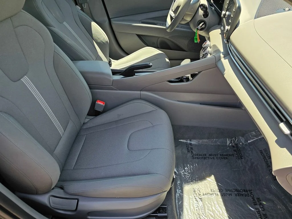 Used 2025 Gray Hyundai SE image 12