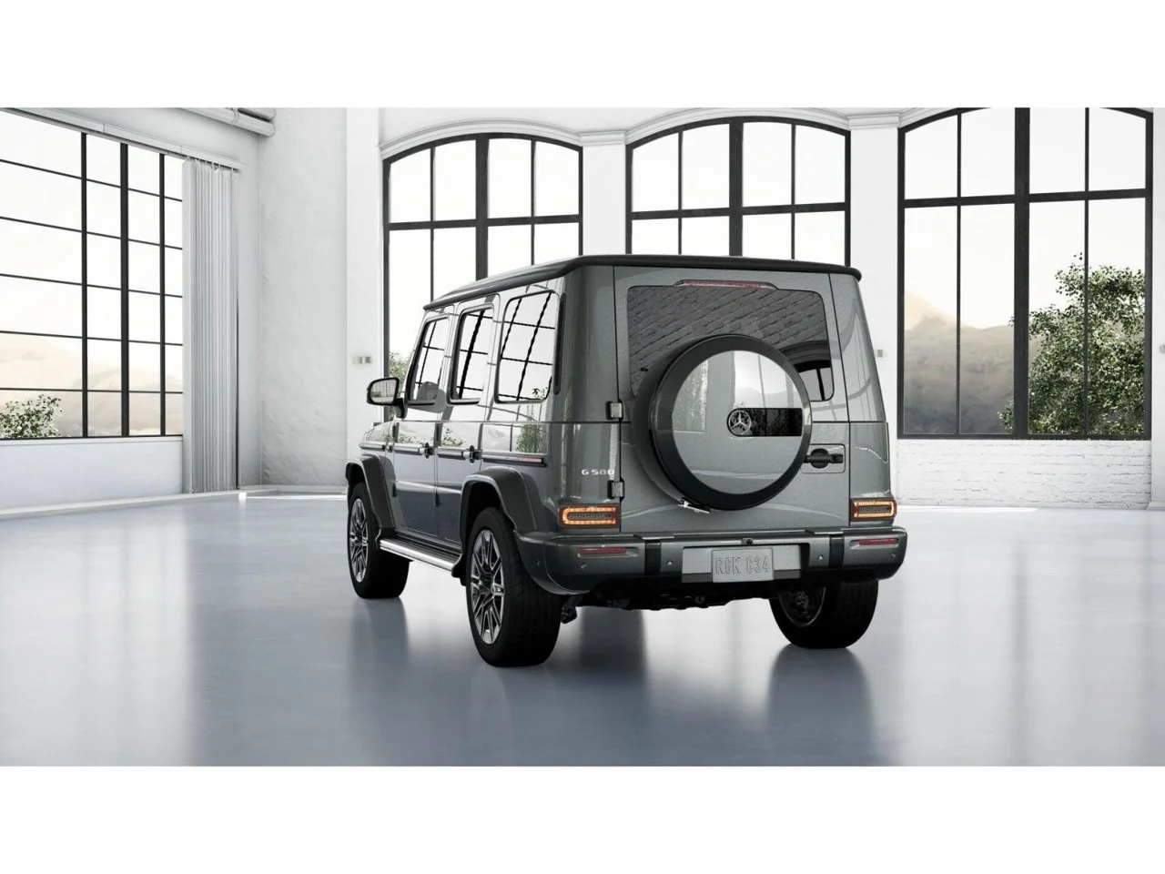 New 2027 MANUFAKTUR Graphite Metallic Mercedes-Benz G 580 image 27