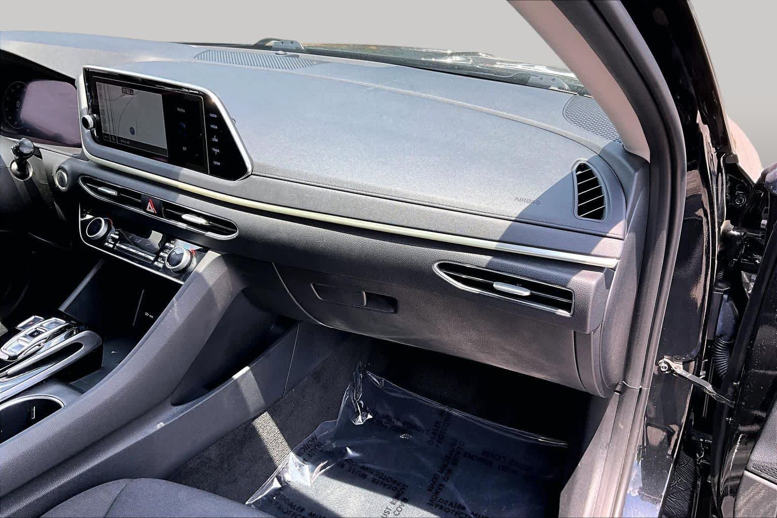 Used 2023 Onyx Black Hyundai SEL image 19