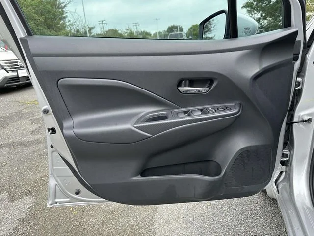 2025 Nissan Versa Sedan SV - Photo 14