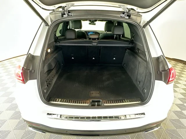 Used 2023 White Mercedes-Benz GLE 450 image 26