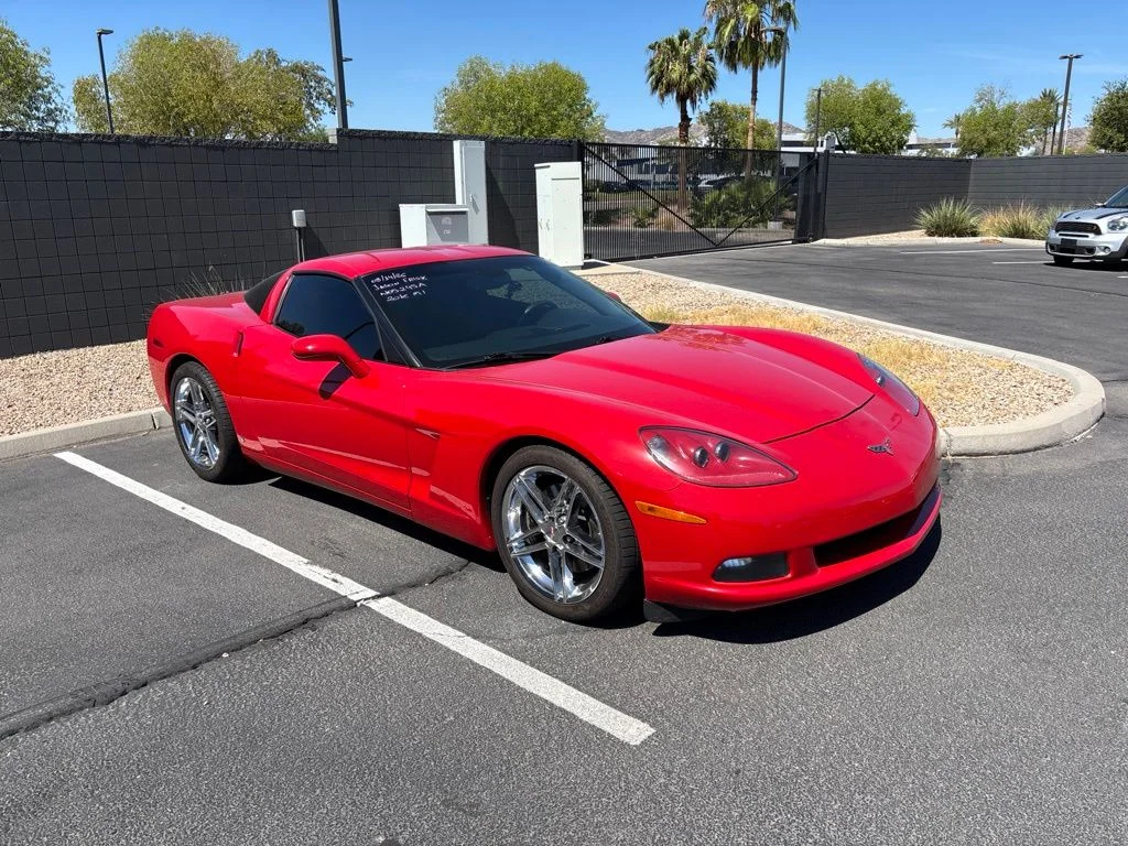 Used 2009 Red Chevrolet Base image 2