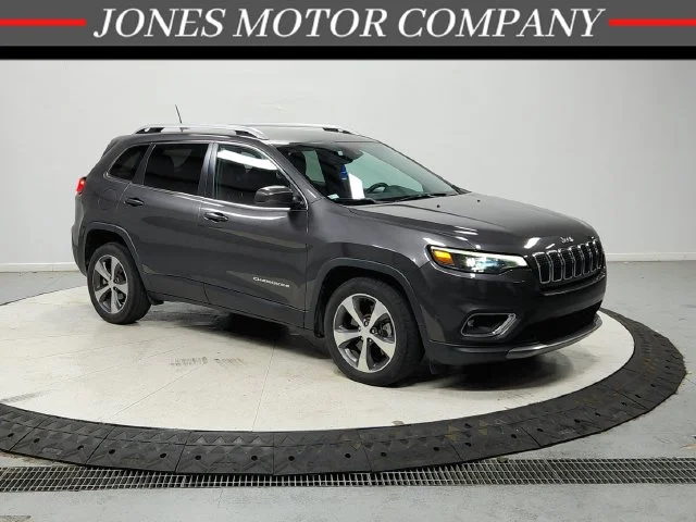 Used 2019 Gray Jeep Limited image 1