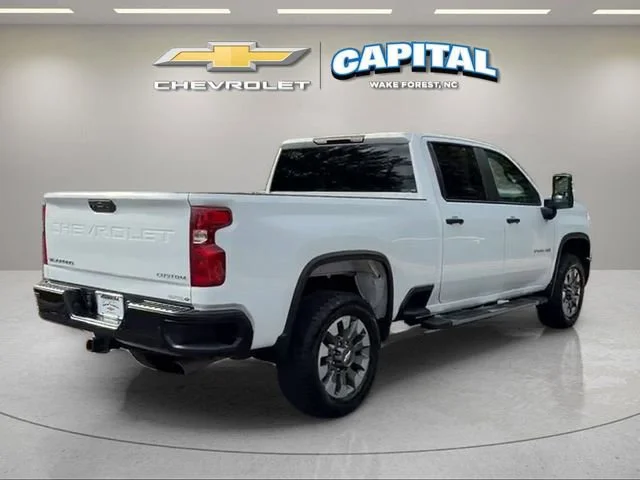 Used 2025 Summit White Chevrolet Custom image 5