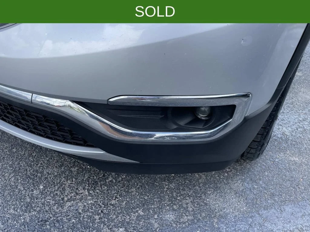 Used 2019 QUICKSILVER METALLIC GMC SLE image 9