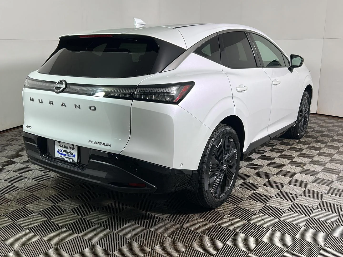Used 2025 Everest White Pearl Tricoat Nissan Platinum image 6