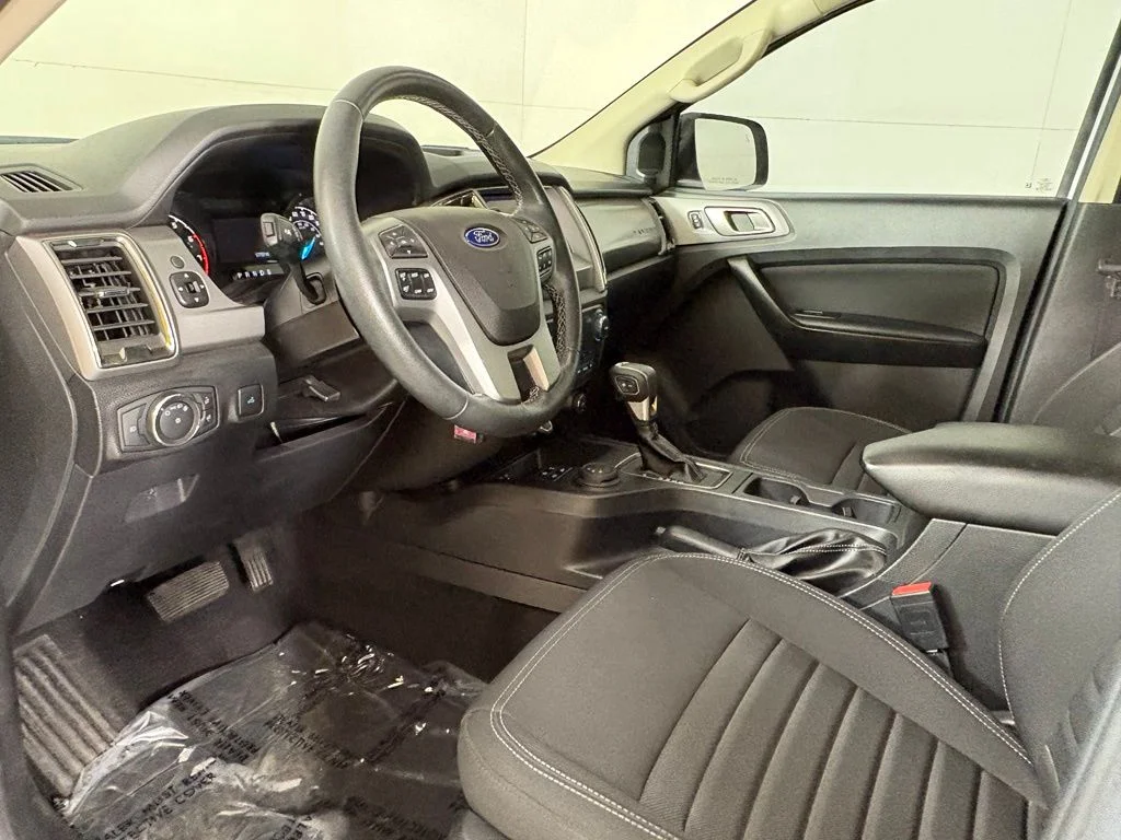 Used 2021 White Ford XLT image 23