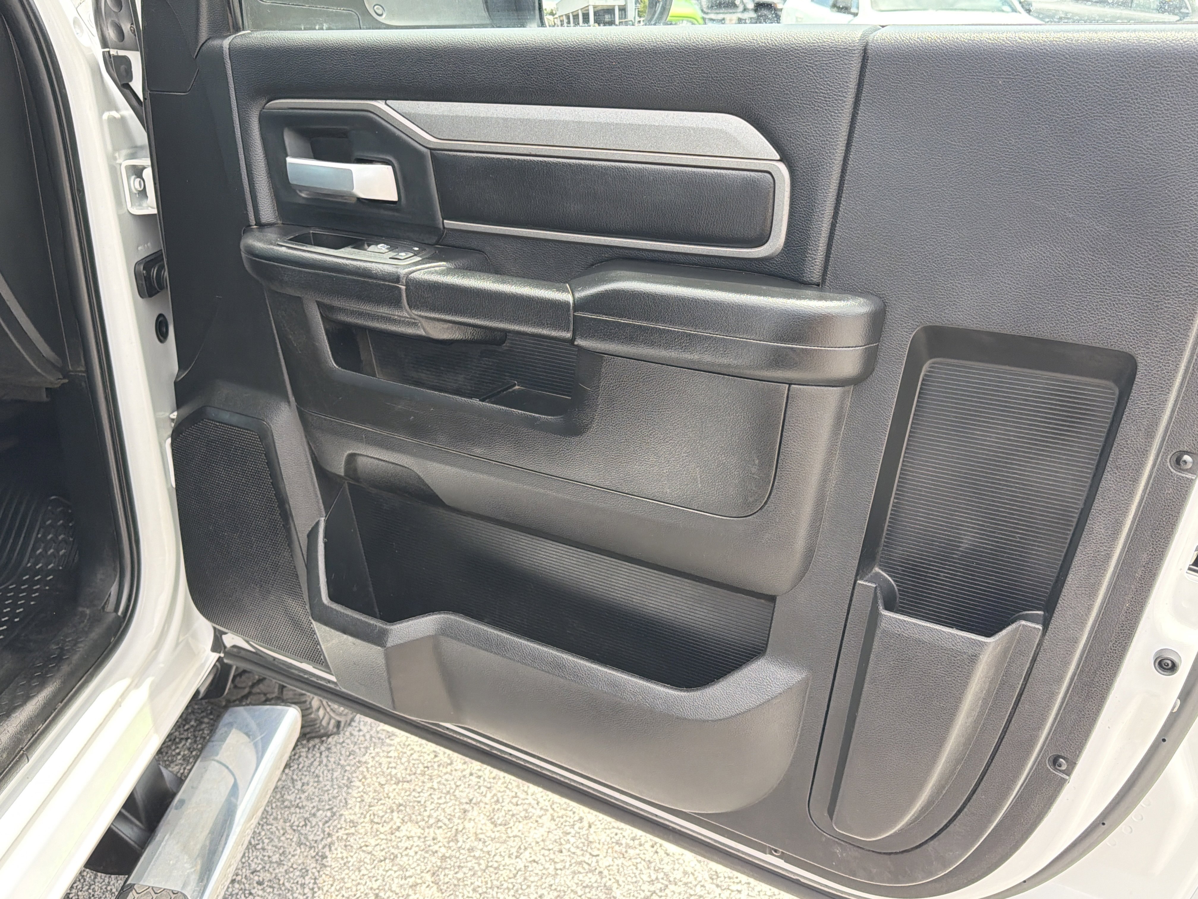 Used 2019 Bright White Clearcoat Ram Tradesman image 17