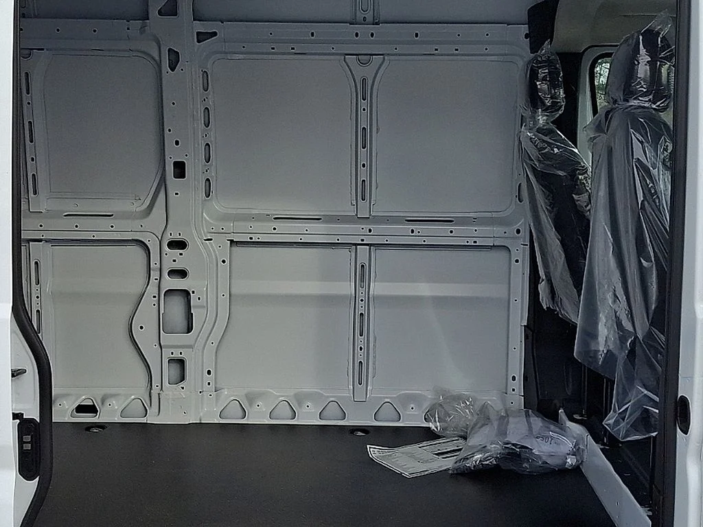 New 2026 Bright White Clear-Coat Exterior Paint RAM High Roof image 7
