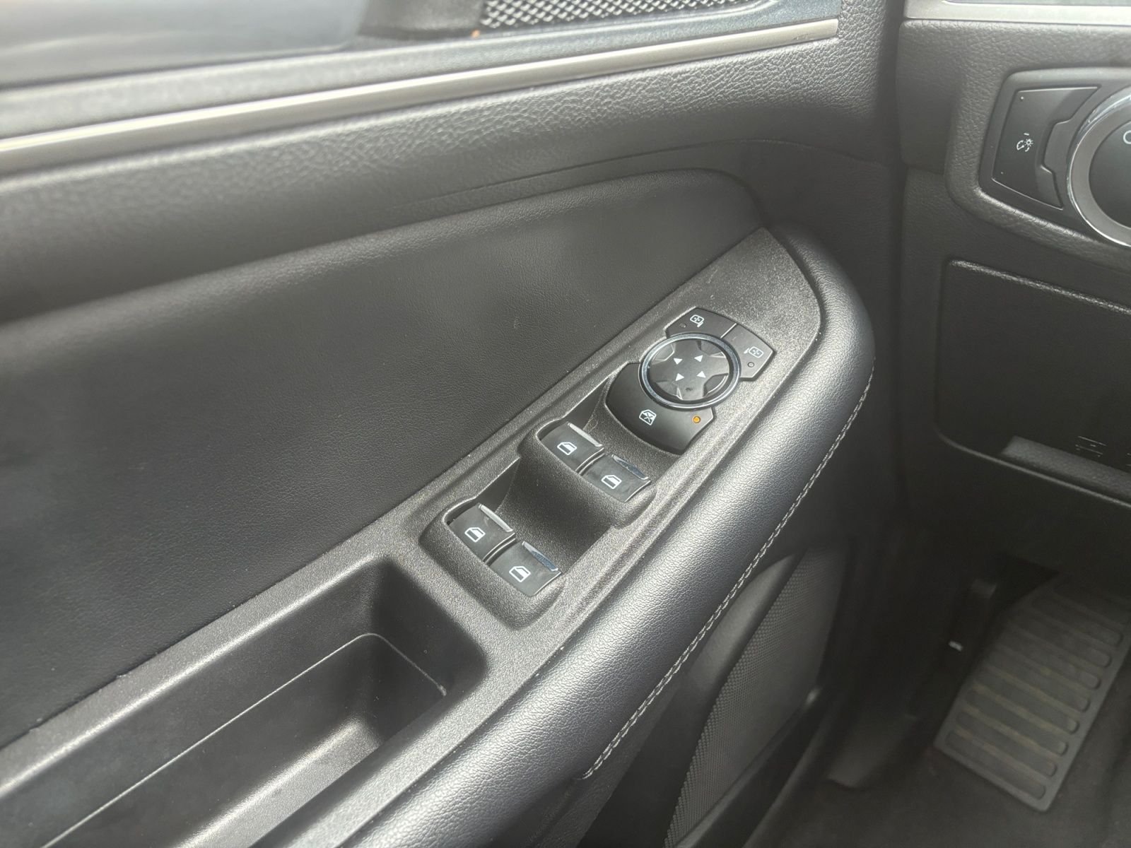 Used 2024 White Ford SEL image 20