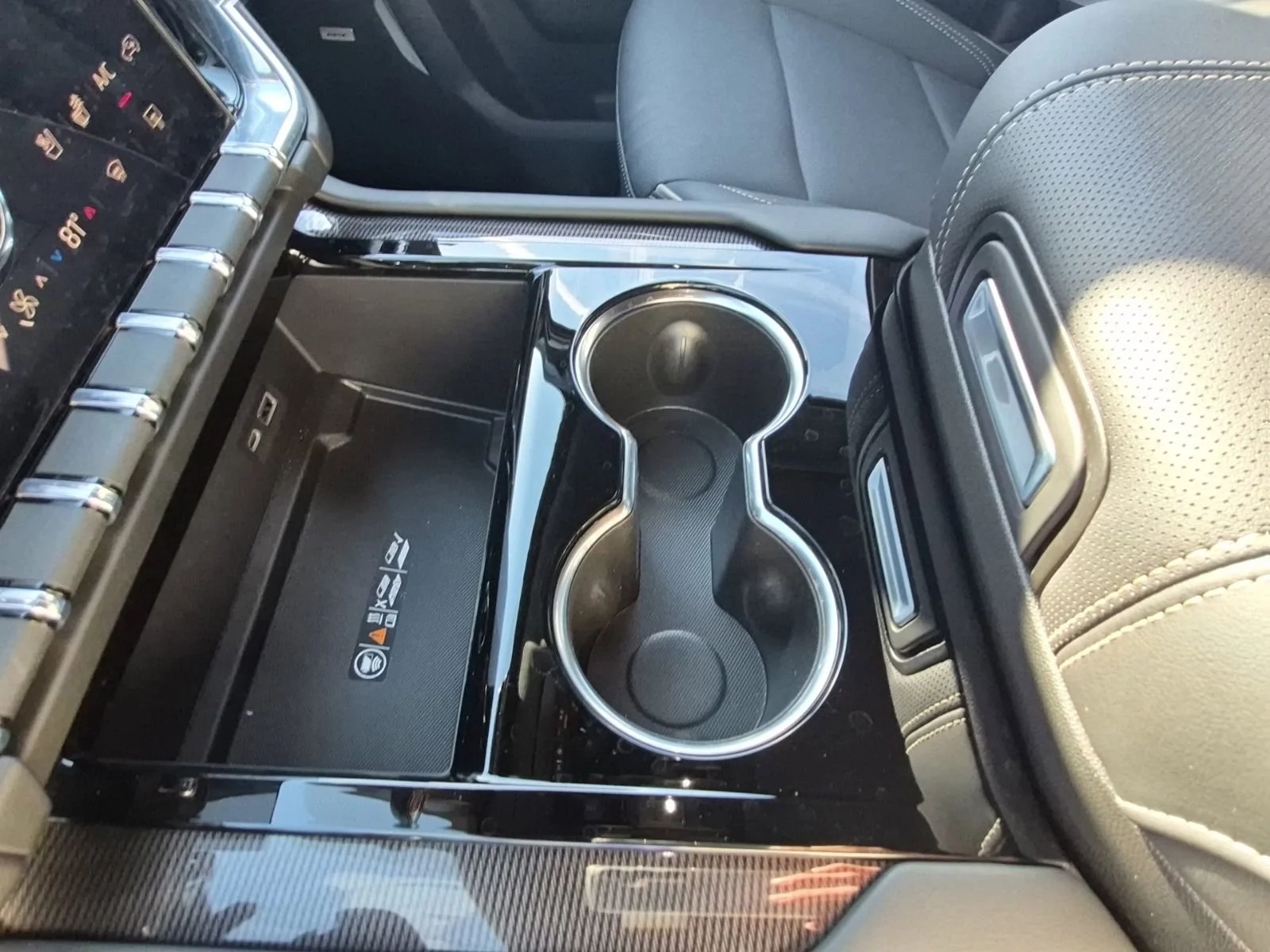 2026 GMC Yukon XL Elevation - Photo 25
