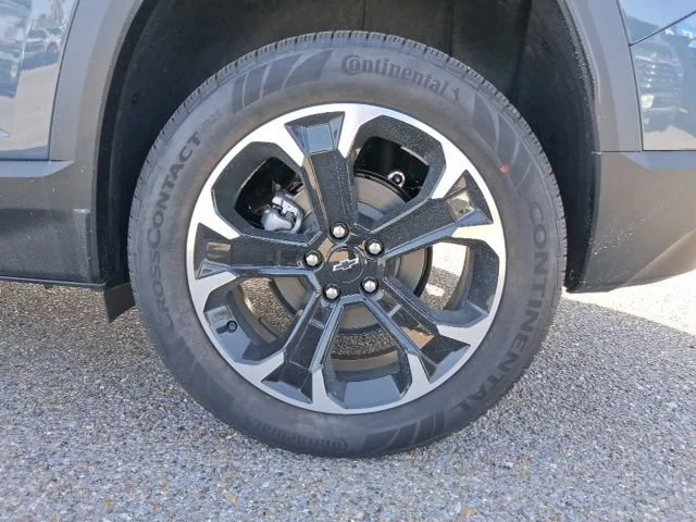 New 2027 Lakeshore Blue Metallic Chevrolet LT image 20