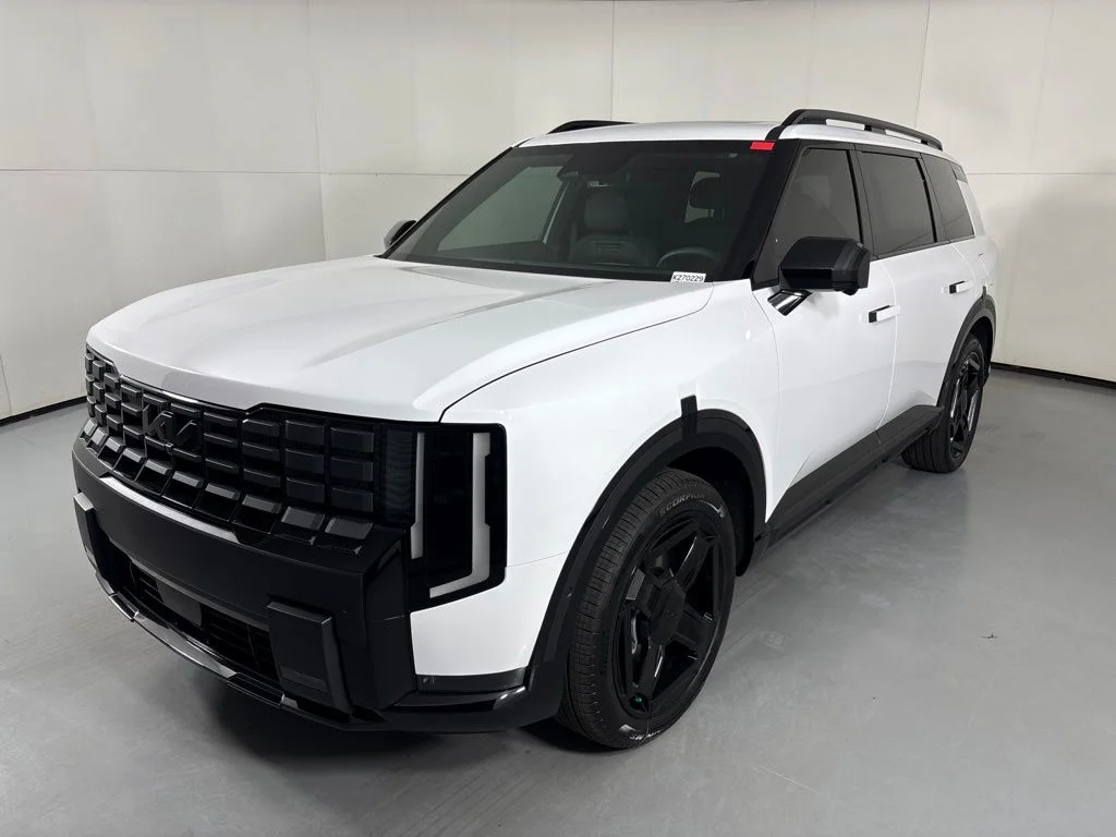 New 2027 Glacial White Pearl Kia X-Line SX image 4