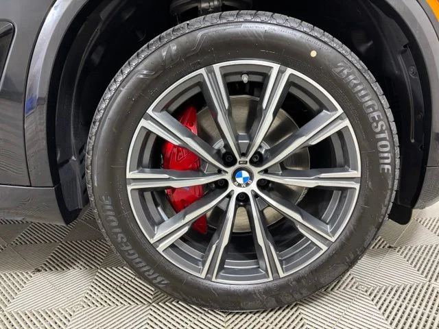 New 2026 Black Sapphire Metallic BMW xDrive40i image 18