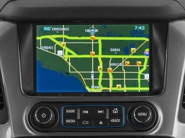 Used 2017 Iridescent Pearl Tricoat Chevrolet LT 1500 image 24