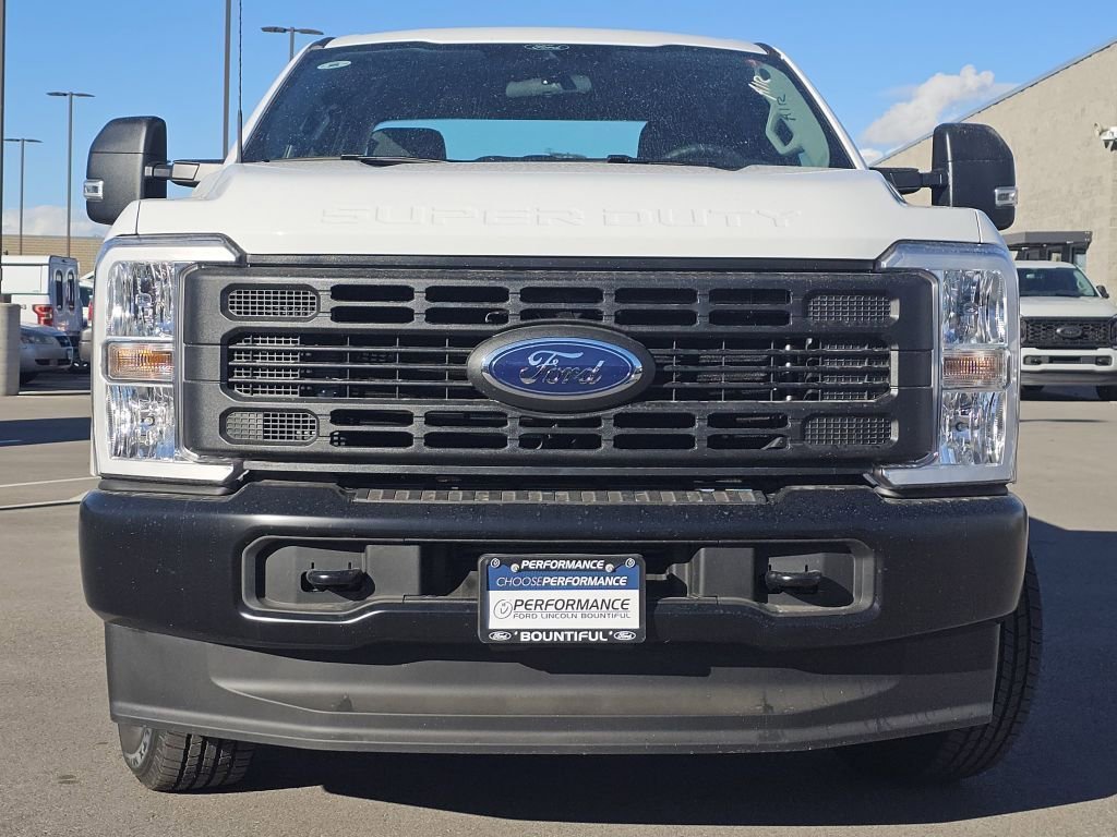 New 2026 Oxford White Ford F-350® XL image 3