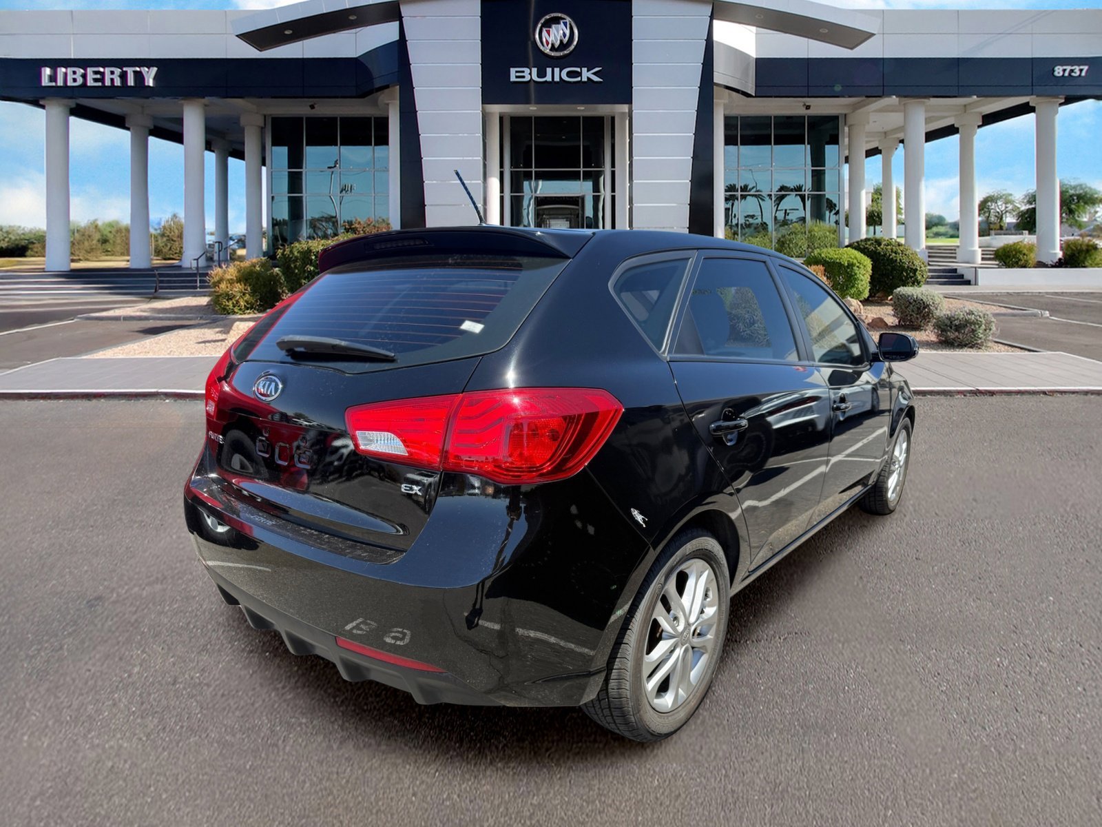 Used 2012 Kia Forte EX with VIN KNAFU5A2XC5504524 for sale in Peoria, AZ
