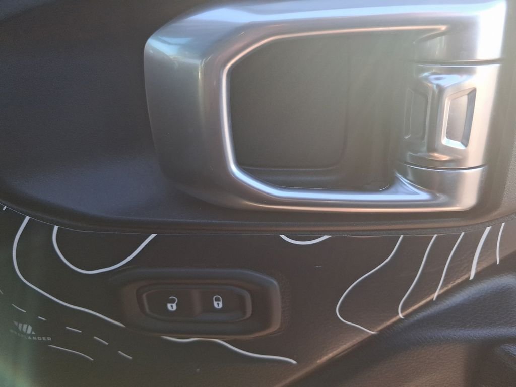 Used 2021 Gray Jeep Rubicon image 35