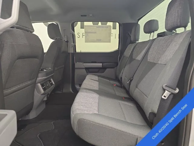 New 2027 Oxford White Ford F-350® XLT image 20