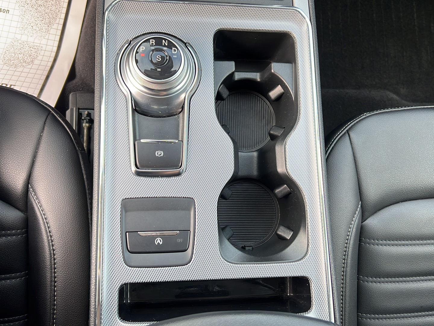 Used 2021 Iconic Silver Ford SEL image 27