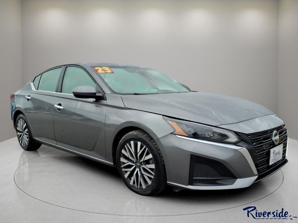 2023 Nissan Altima SV