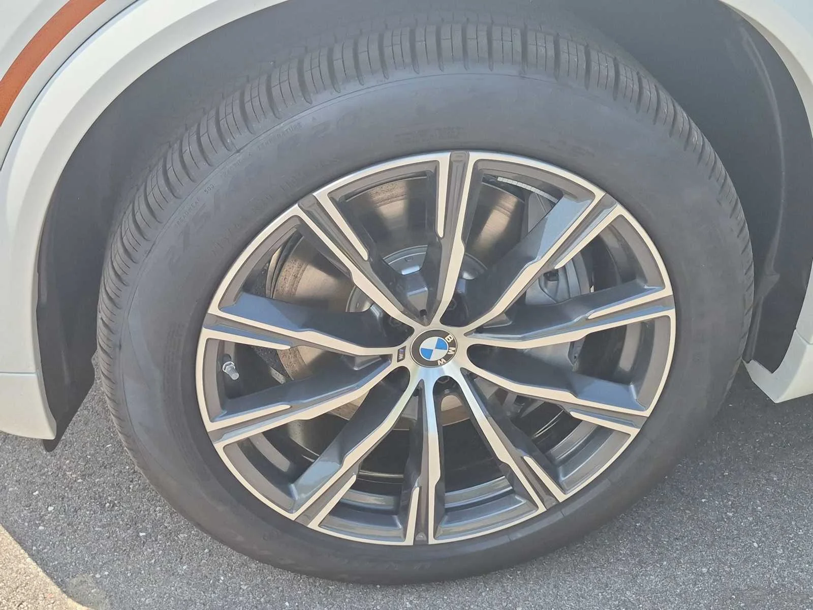 2026 BMW X5 50e - Photo 13
