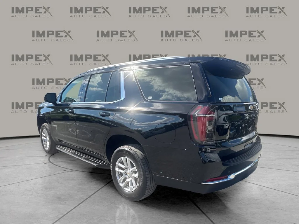 Used 2025 Black Chevrolet LT image 3