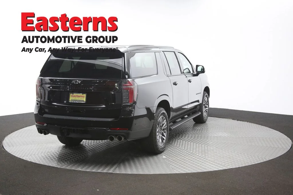 Used 2025 Black Chevrolet Z71 image 44