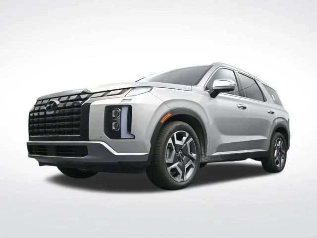Used 2025 Silver Hyundai SEL Premium image 22