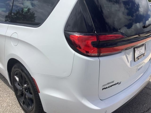 2025 Chrysler Pacifica Limited - Photo 35