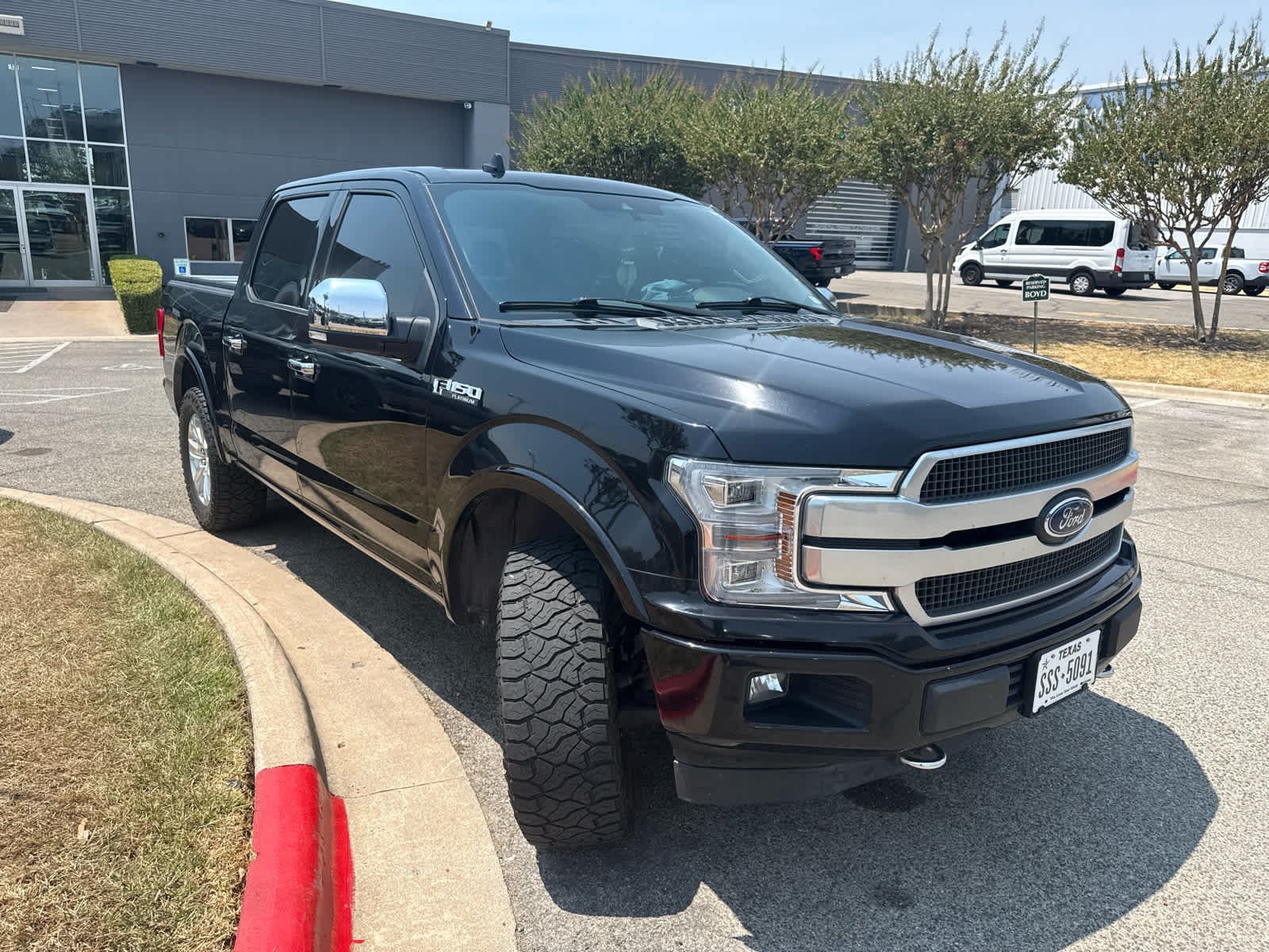 Used 2019 Agate Black Ford Platinum image 4
